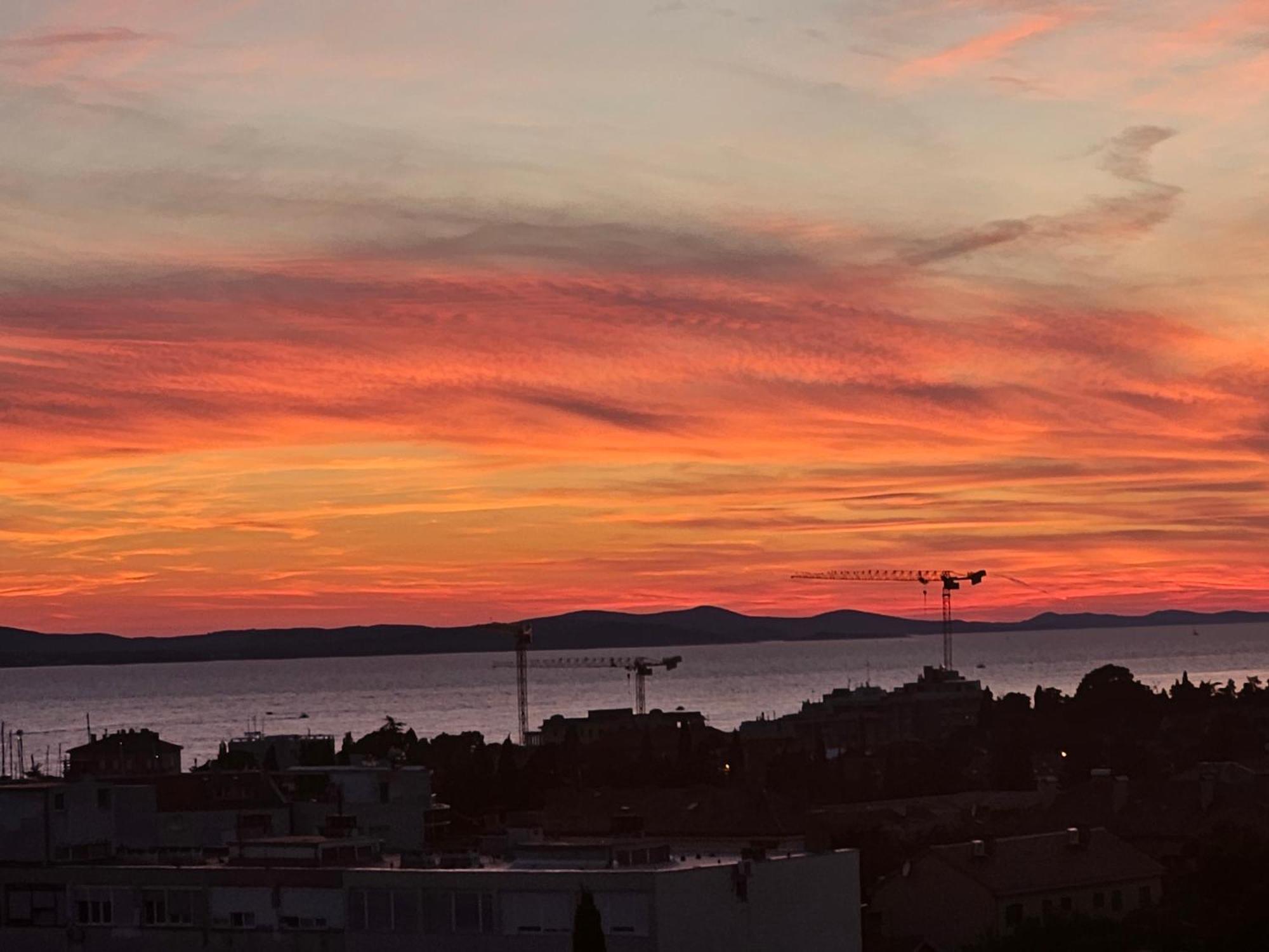Apartman Nella With Sea Wiew Zadar Exteriör bild